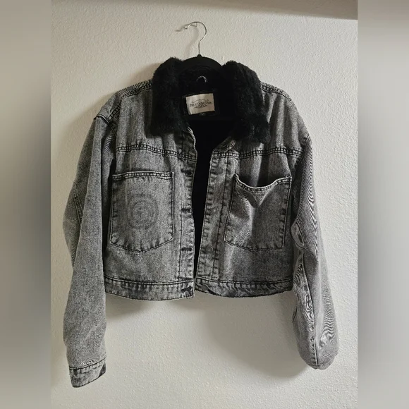 Cropped Gray Denim Jacket - Picture 1 of 8